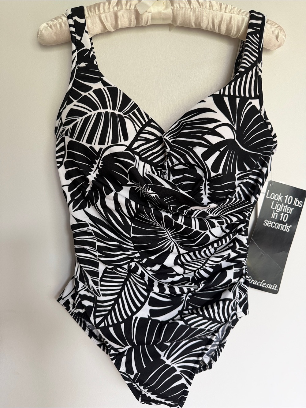 Miraclesuit Black & White Patterned Underwire Swim Top